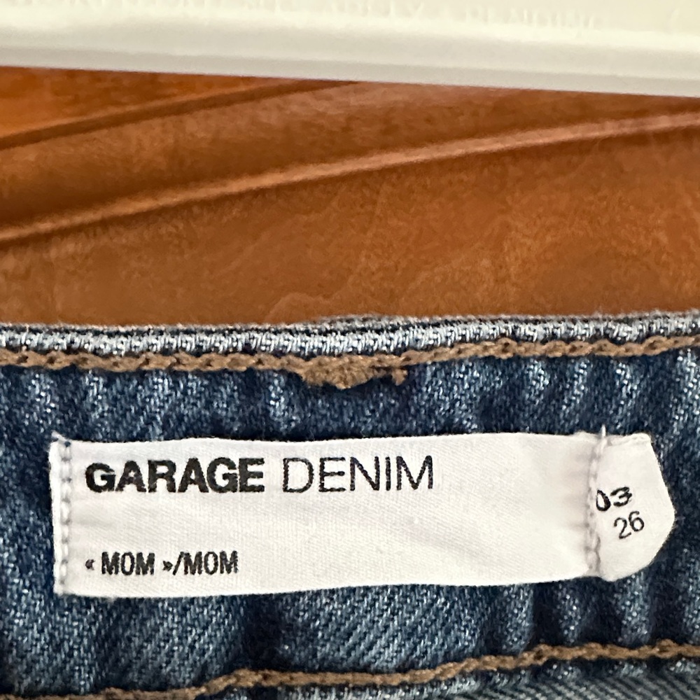 Garage Denim Blue Mom High Rise Jeans Size 3 - Picture 2 of 8